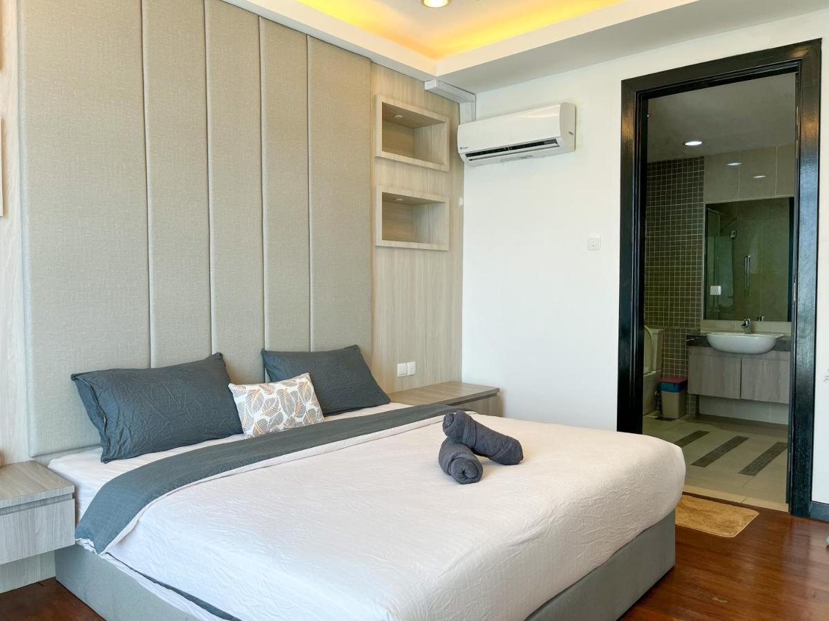 Pelagos Oceanus Waterfront Seaview Homestay Kota Kinabalu Bagian luar foto